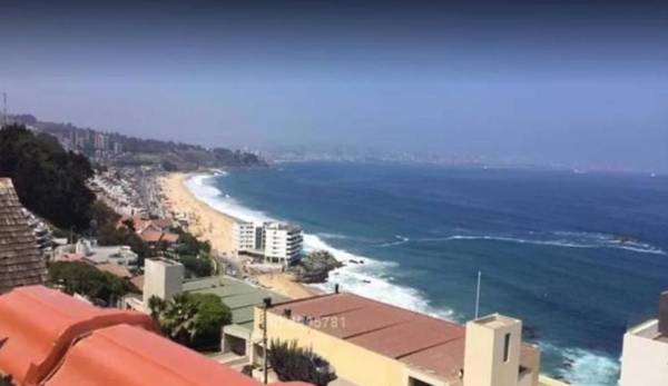 Encanto de Reñaca vista al mar a pasos de todo.