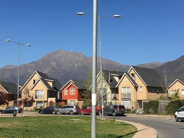 Cajón del Maipo - Condominio Las Vizcachas - Habitaciones en Casa Compartida Vista Montaña