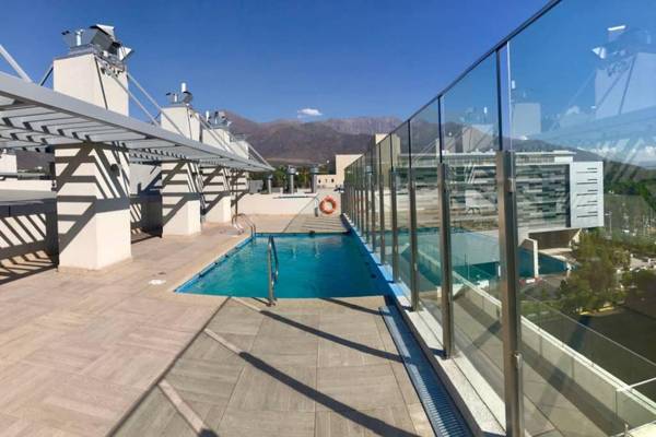 Agradable Depto. mirando a Clínica Las Condes