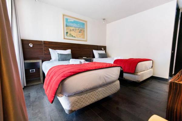 Tribeca Twin Room - Studio with Pool Wifi AC