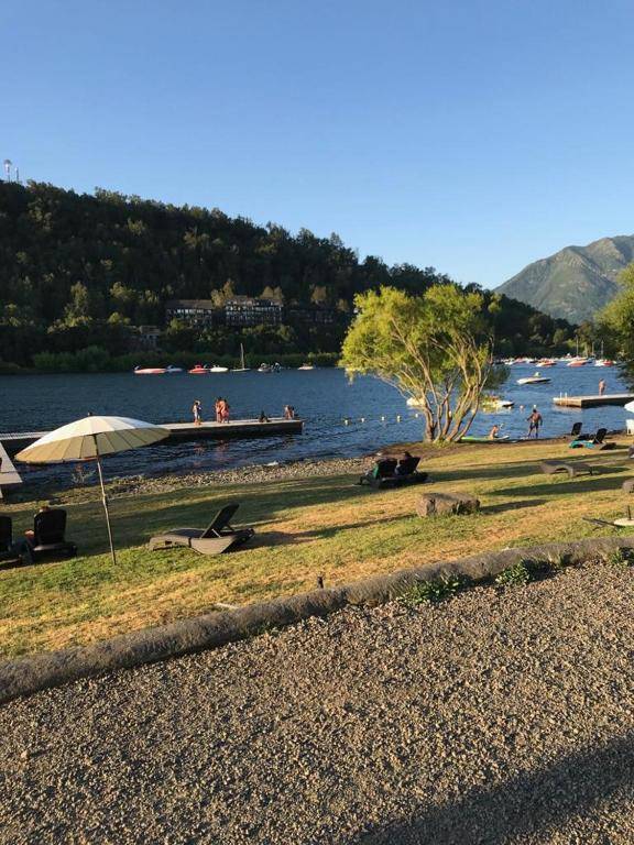 Hermoso departamento en Pucón Primera Línea con vista y acceso al lago