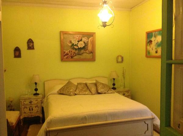 Hostal Renoir