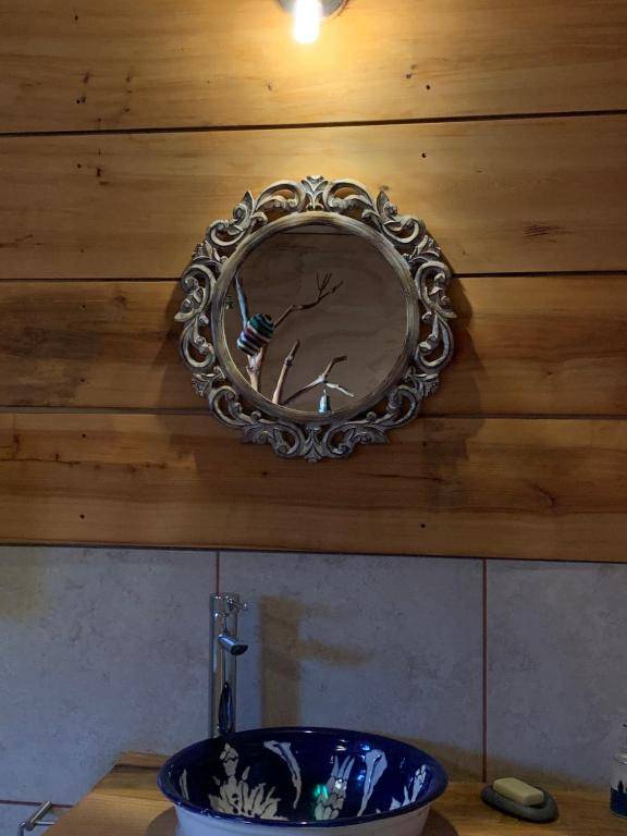 Domo Conguillio En 12 hectáreas de arboles autóctonos a orillas del Río Truful Truful y con vistas al Salto