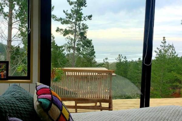 Tinyhouse Boyeruca Lodge. Maravillosas vistas de Bosque Mar y Cielo