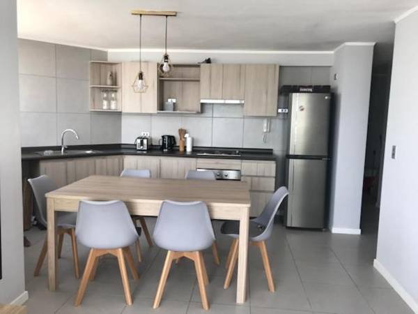 Hermoso Departamento Los Molles - Vista al mar & Piscinas en condominio