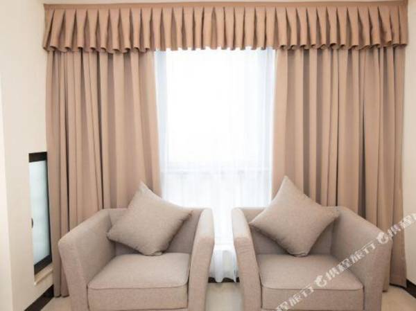 Ma Ke Bei Luo Jiu Dian (Jiang Men Wan Da Guang Chang Dian )