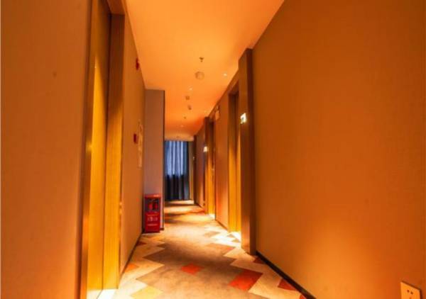 Borrman Hotel Zhanjiang Wuchuan