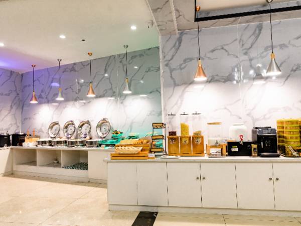 Borrman Hotel Zhanjiang City Plaza Pedestrian Street