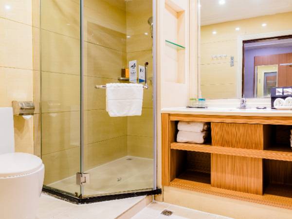 Borrman Hotel Zhanjiang City Plaza Pedestrian Street