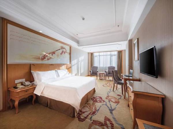 Vienna Hotel Hunan Hengyang Railway Station