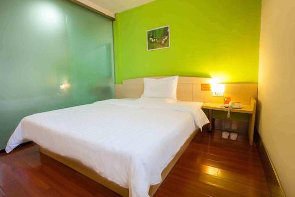 7Days Inn Deyang Zhongjiang Kuishan Park