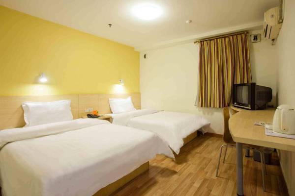 7Days Inn Deyang Zhongjiang Kuishan Park