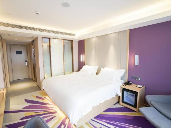 Lavande Hotel Jingmen Planet World City