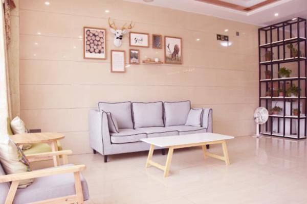 City 118 Hotel Lichuan Wanjia Shopping Mall