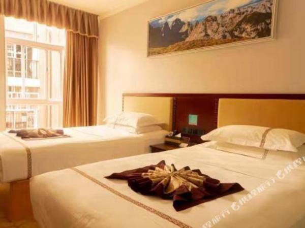 Deluke International Hotel