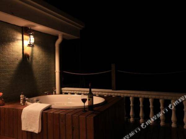 Qian Dao Hu Cui Niao Zhuang Yuan Bed and Breakfast