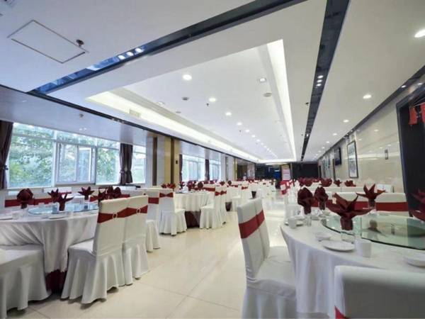 Super 8 Hotel Baoji Railway Station