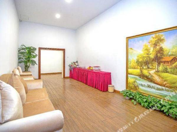 Junyue Hotel