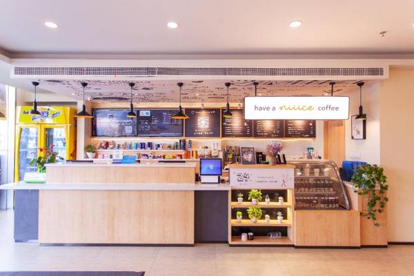 Hanting Hotel Yangzhou Wutinglong Toy Market