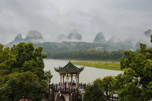 Yangshuo River View Hotel