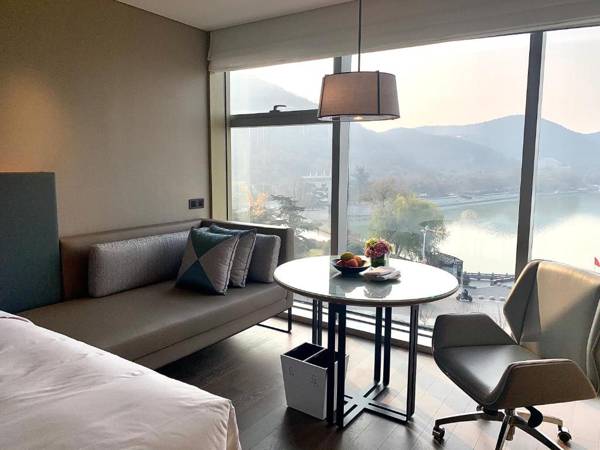 Workspace - Xuzhou Marriott Hotel Lakeview