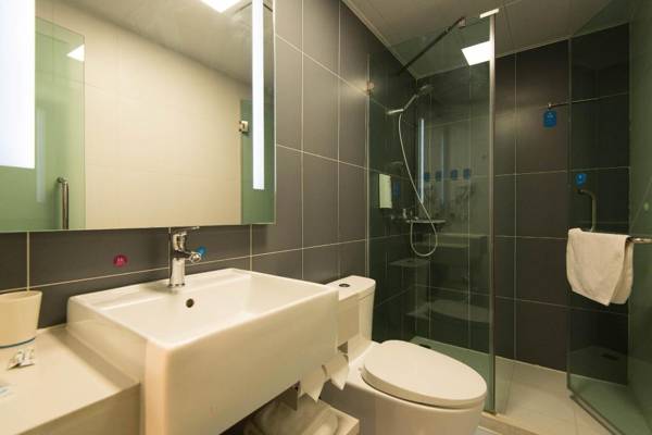 Hanting Hotel Xining Railway Station Qiyi Road