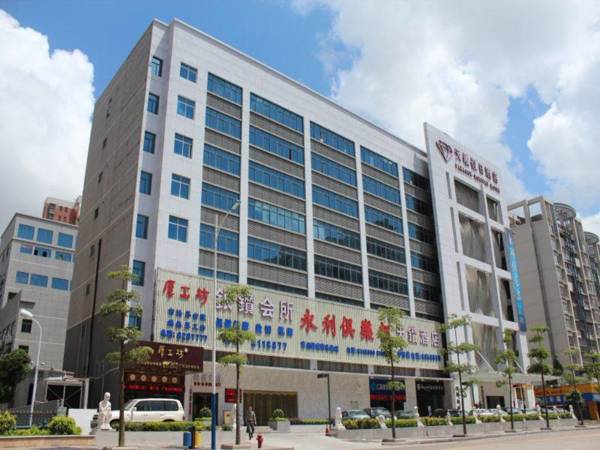 Paragon Holiday Hotel