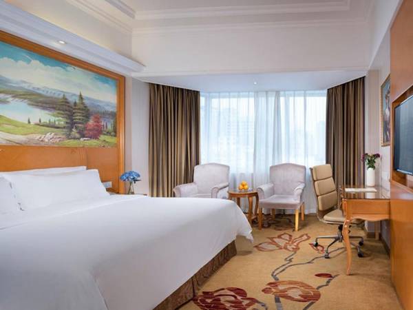 Workspace - Vienna International Hotel Zhuhai Golden Phoenix