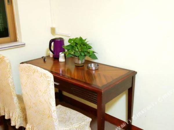 Yi'an Business Hotel