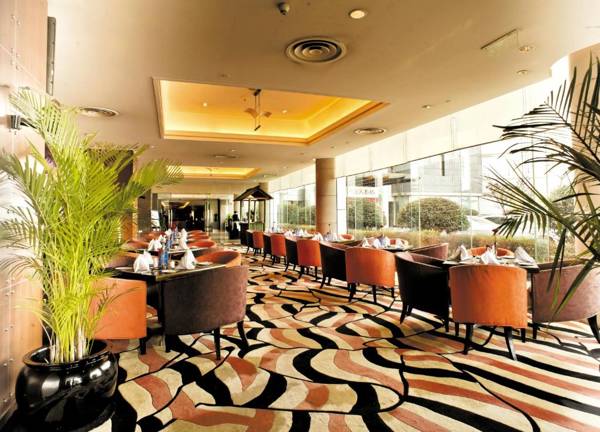 Howard Johnson Ginwa Plaza Hotel