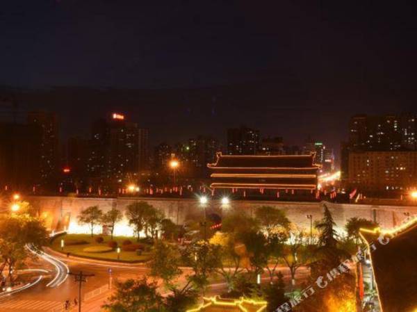 Huashan Mountain International Hotel