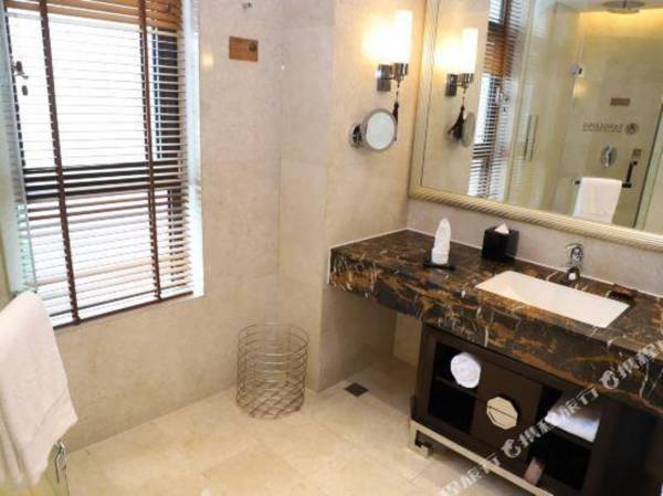 Tanglong International Hotel