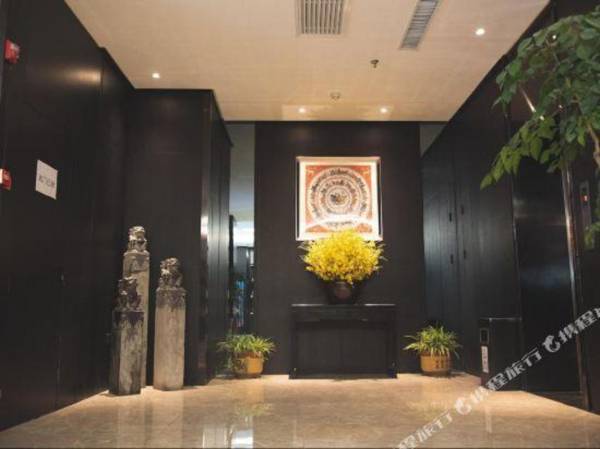 Qindao Business Hotel