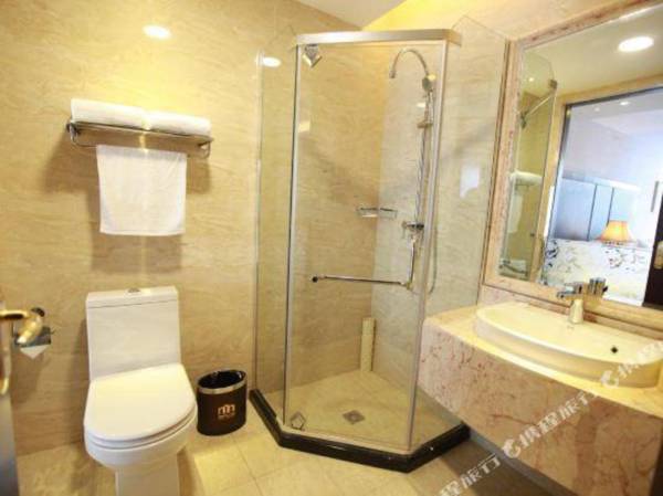 Platinum Palace Hotel