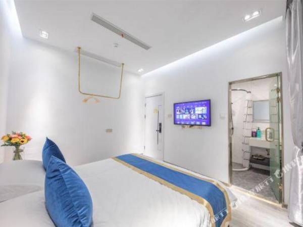 Qili Xiangshe Hostel