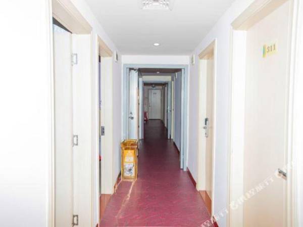 Sha Men Ge Er Man Jiu Dian Sha Men Huo Che Zhan Wan Xiang Cheng Dian