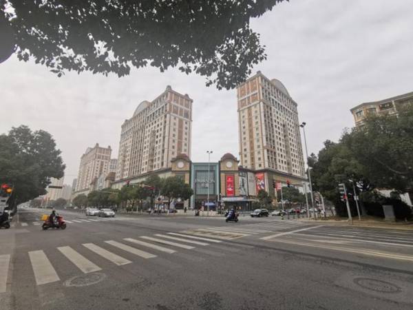 Vatica Hotel Wuxi Xinwu District Wangzhuang Road Powerlong Square