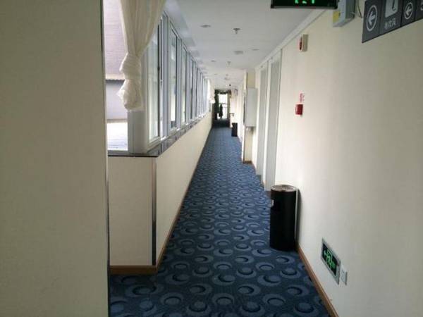 7 Days Inn Wuhan Jiangxia Zhifang Train Station