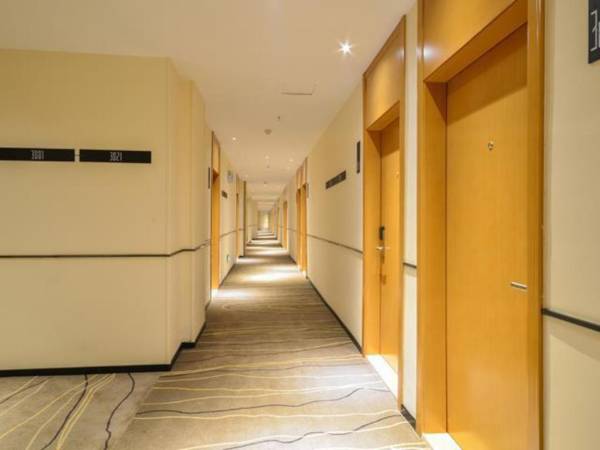 City Comfort Inn Hubei University of Technology Banqiao Metro Station