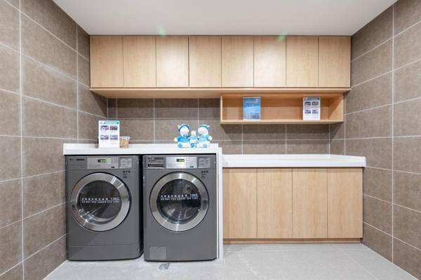 Hanting Hotel Wuhan Guanggu Plaza