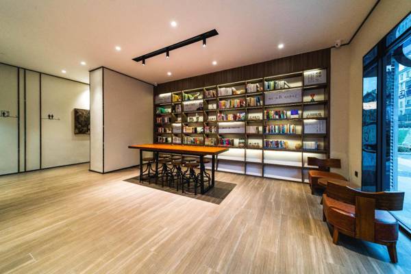 Hanting Hotel Wuhan Optics Valley Youth Club