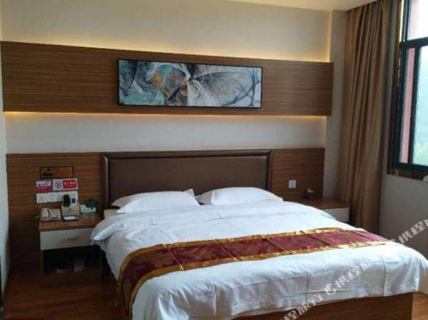 Fengyi Fashion Hotel