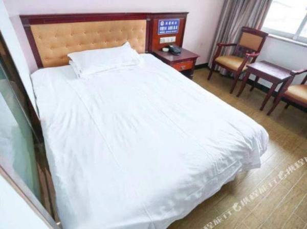 Cangnan Jiacheng Business Hotel