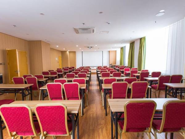 IU Hotel·Weifang High-tech Zone Huijin Tower