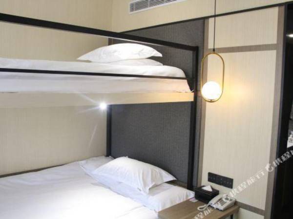 Jiayi Hotel (Weifang Shengli East Street Kuiwen District Government)