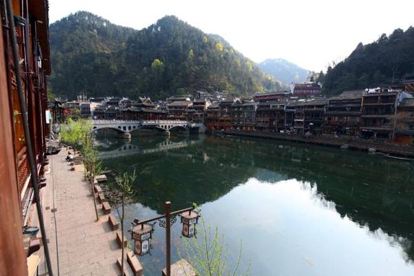 Fenghuang Memory Linjiang Inn