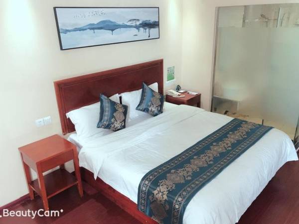 GreenTree Inn TianJin JinNan ShuangLin Metro Station Express Hotel