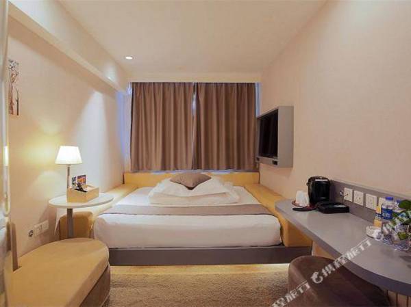 Zsmart Hotel (Tianjin Binhai Finacial Free Trade Zone Yujiabao High-speed Railway Station)