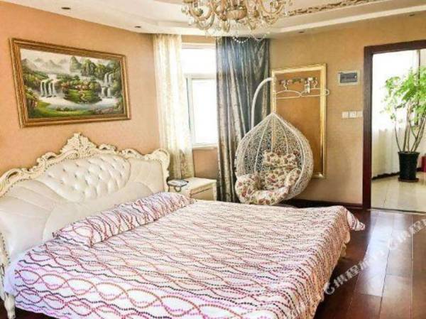 Pod Inn (Tianjin Railway Station North Square Metro Station)