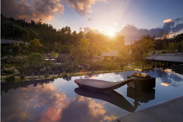 Banyan Tree Tengchong